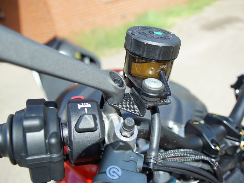 bracket carbon fiber voor Ducati Streetfighter V2 / V4