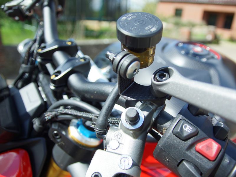 bracket carbon fiber voor Ducati Streetfighter V2 / V4