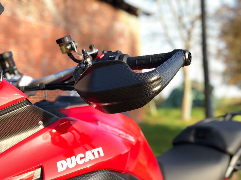 handguards carbon fiber for Ducati Multistrada V4