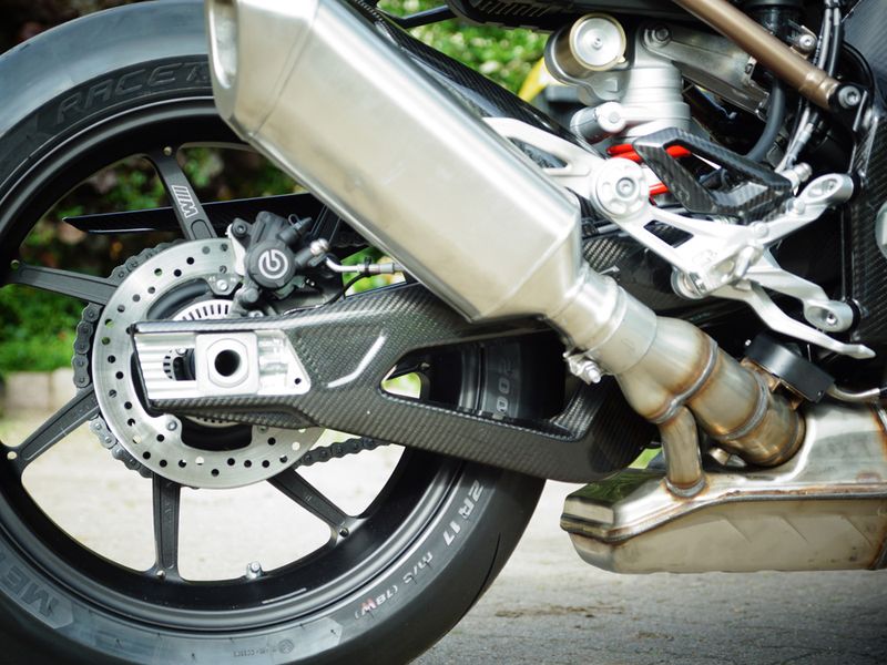 swingarmcover carbon for BMW