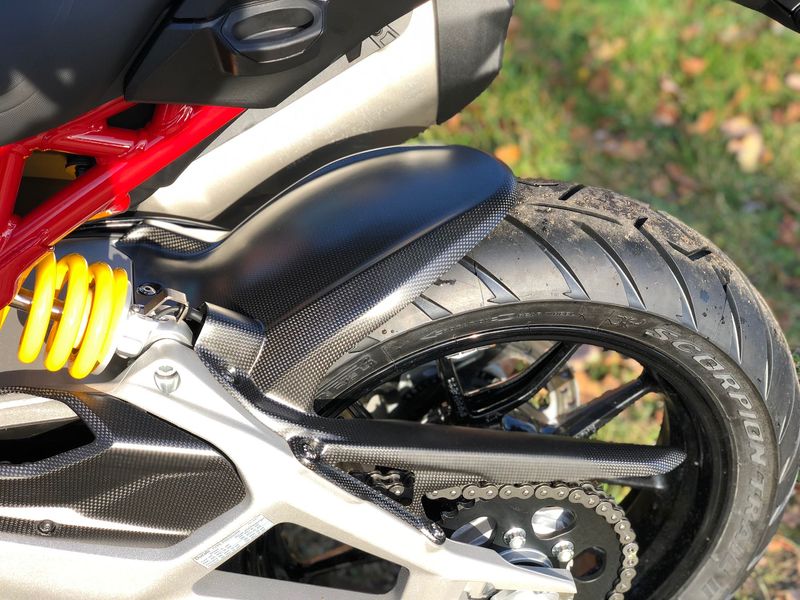 rearhugger with chain guard Carbon for Ducati Multistrada V4