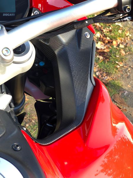 upper side panels Carbon for Ducati Multistrada V4