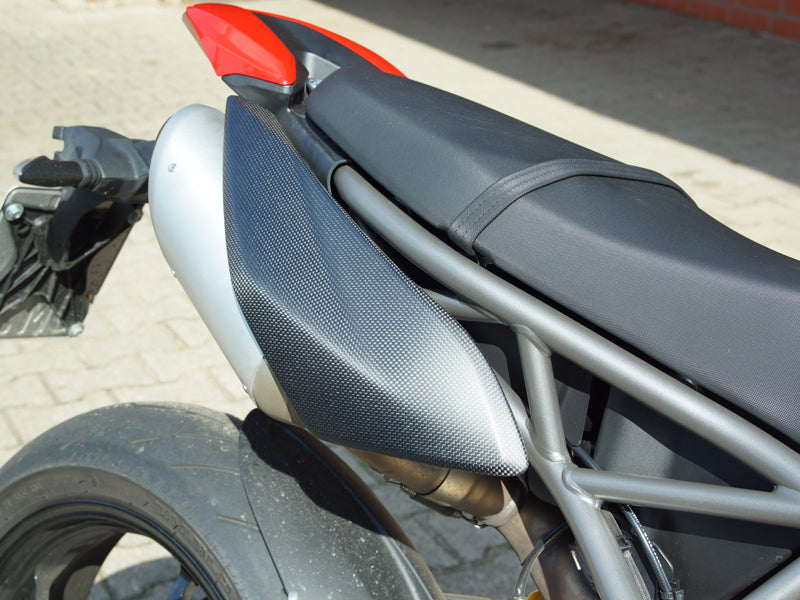 side panels exhaust carbon for Ducati Hypermotard 950
