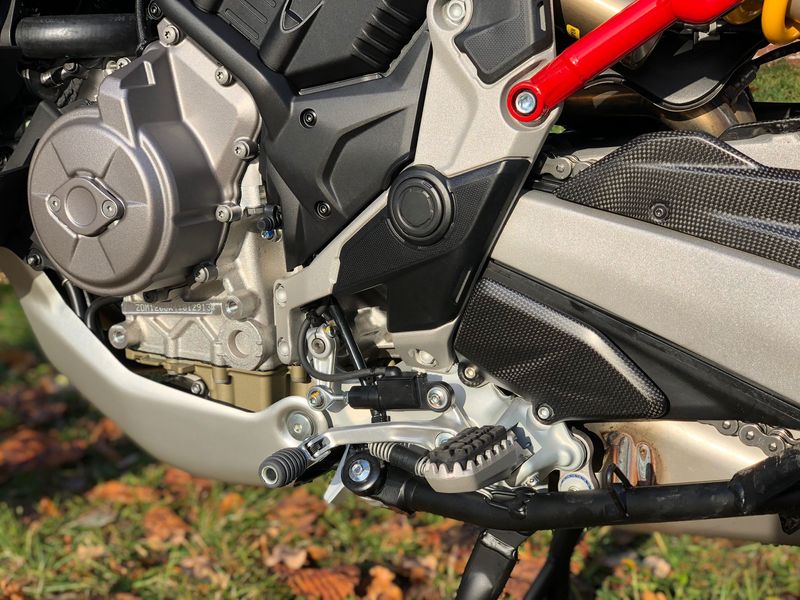 heelguards Carbon for Ducati Multistrada V4