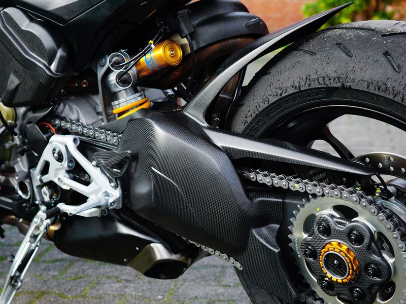 swing arm cover carbon for Ducati Streetfighter V4