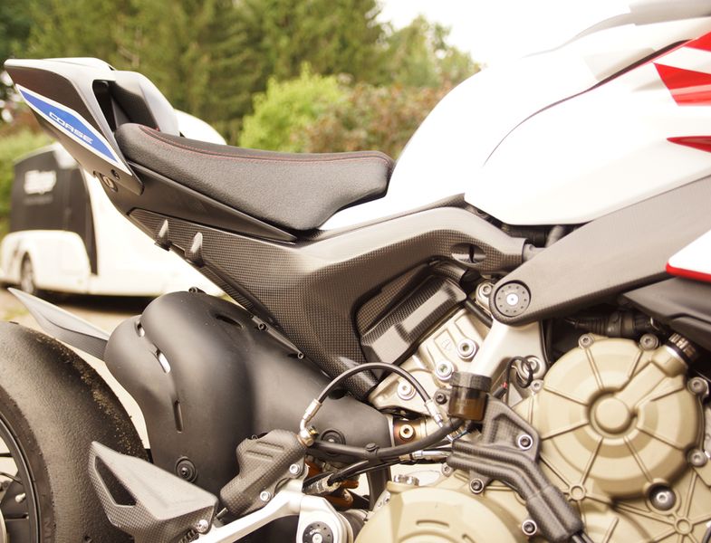 tail panels carbon Ducati Streetfighter V4