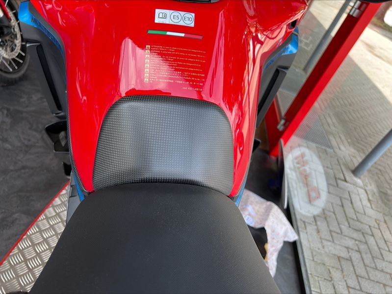 Tankpad Carbon for Ducati Multistrada V4