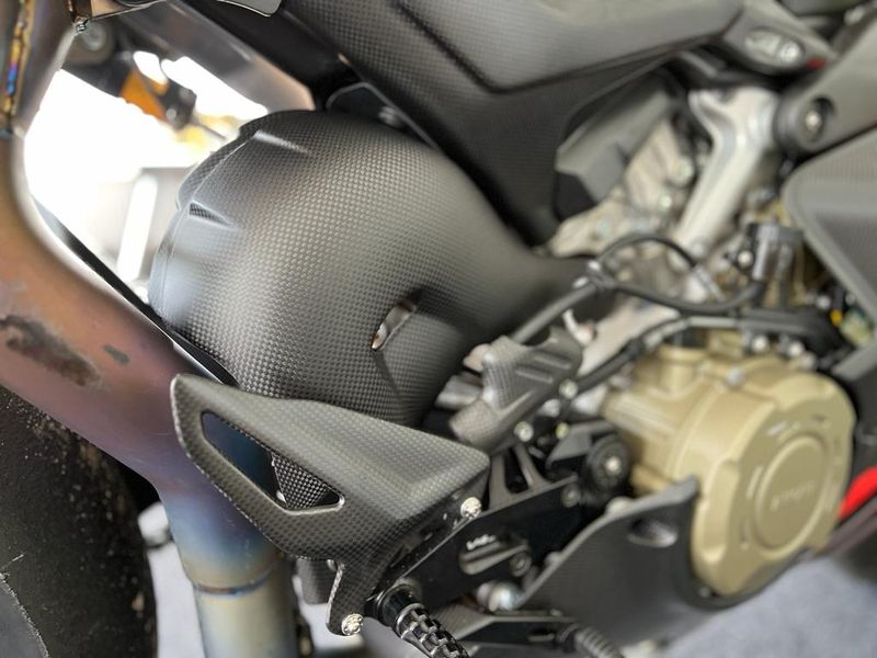 heatguard euro 5 carbon for Ducati Panigale V4 Streetfighter V4