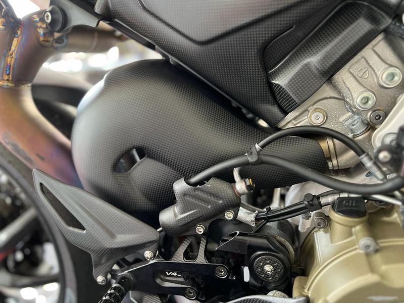 heatguard euro 5 carbon for Ducati Panigale V4 Streetfighter V4