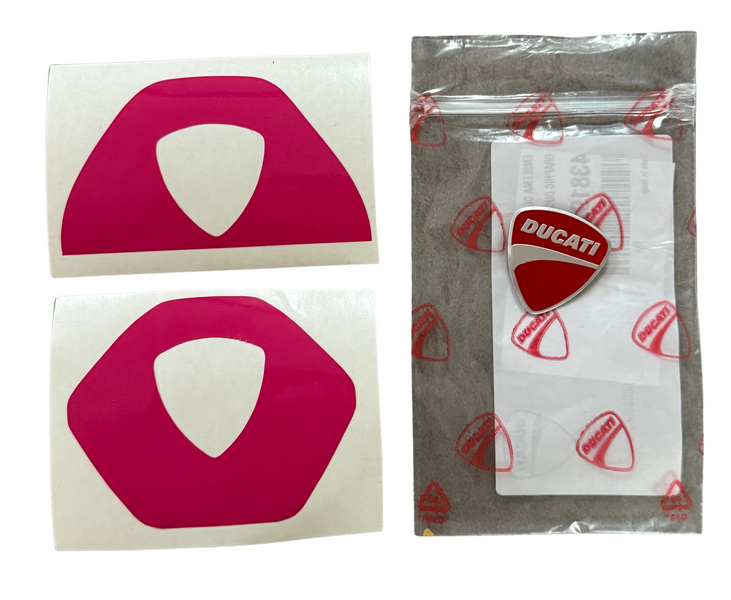 small seatcover carbonfiber Ducati Panigale Streetfighter V4 Ducati Emblem