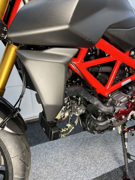 Cooler covers carbon for Ducati Hypermotard 950