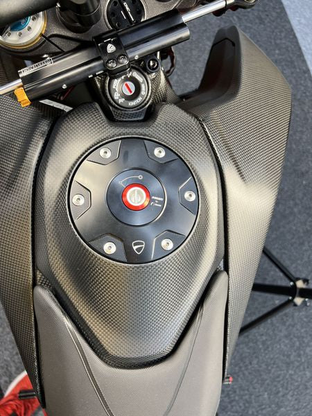 tank cover carbon for Ducati Hypermotard 950