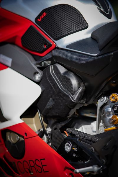 tail panels carbon Ducati Panigale V4