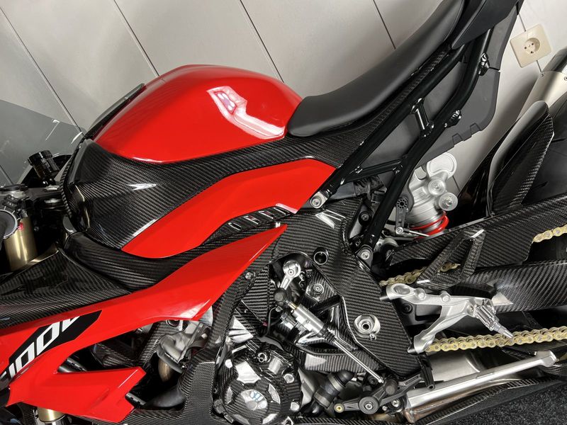 frame cover carbon for BMW