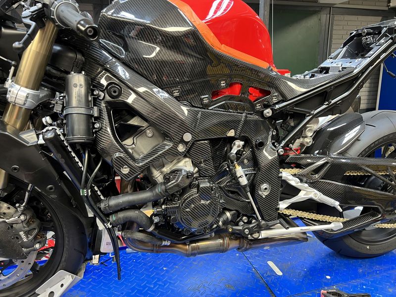 frame cover carbon for BMW