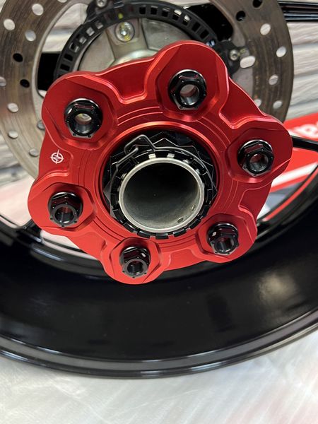 Ducati wieldop zwart
