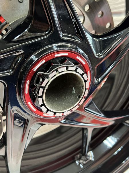 Ducati wielmoer zwart bicolor