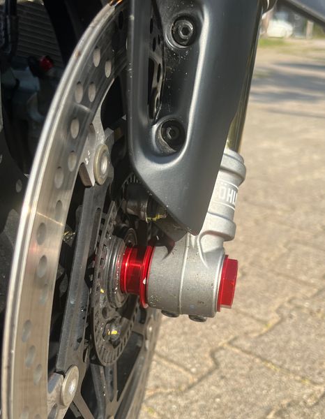 Ducati bushings front wheel red