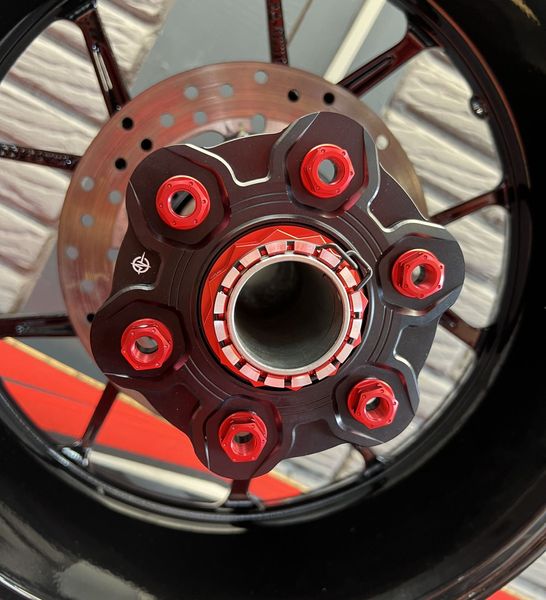 Ducati tandwieldrager zwart speciaal design