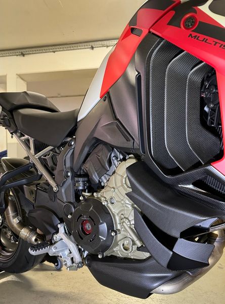 side panels carbon for Ducati Multistrada V4