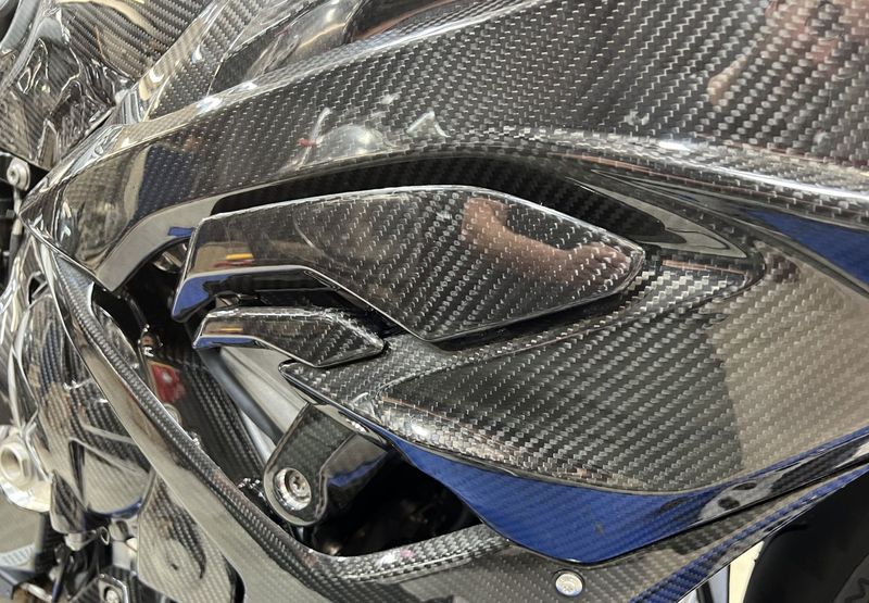 side inlet carbon for BMW S 1000 RR 2023-