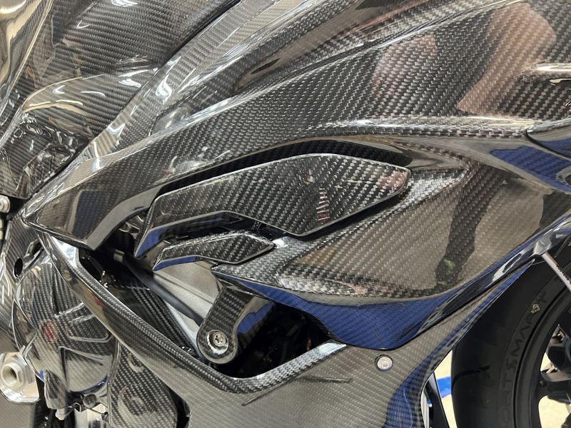 side inlet carbon for BMW S 1000 RR 2023-