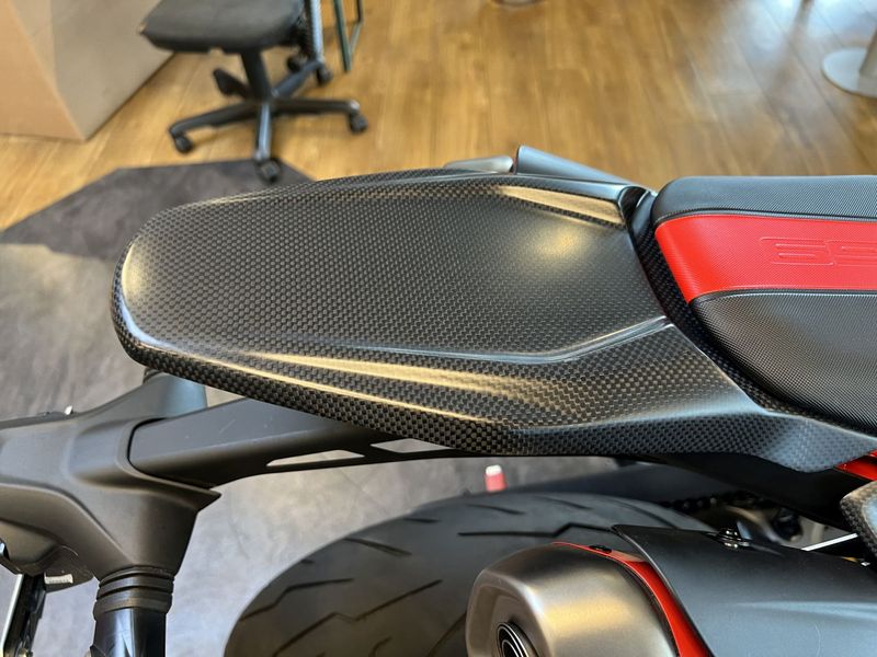 rear seat panel carbon fiber Ducati 698 Mono