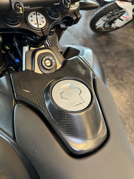 tankcover carbon for Ducati 698 Mono