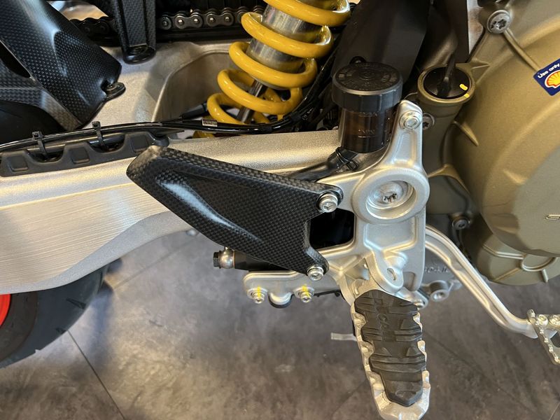 heelguards carbon fiber Ducati 698 Mono