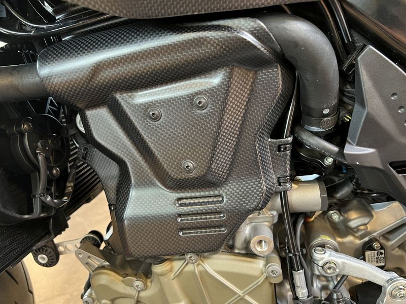 cylinder cover left carbon fiber Ducati 698 Mono