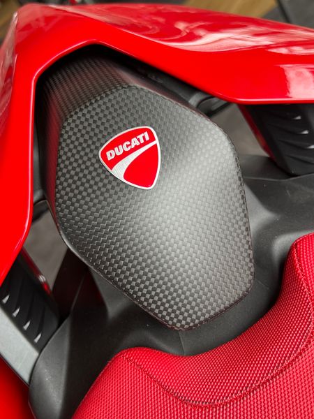rear seat cover carbon for Panigale V2 / V4, Streetfighter V2 / V4 Ducati Logo