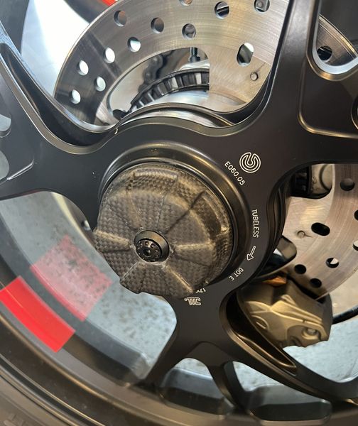 Carbon Plug Rear Axle Ducati Streetfighter V4 Panigale V4