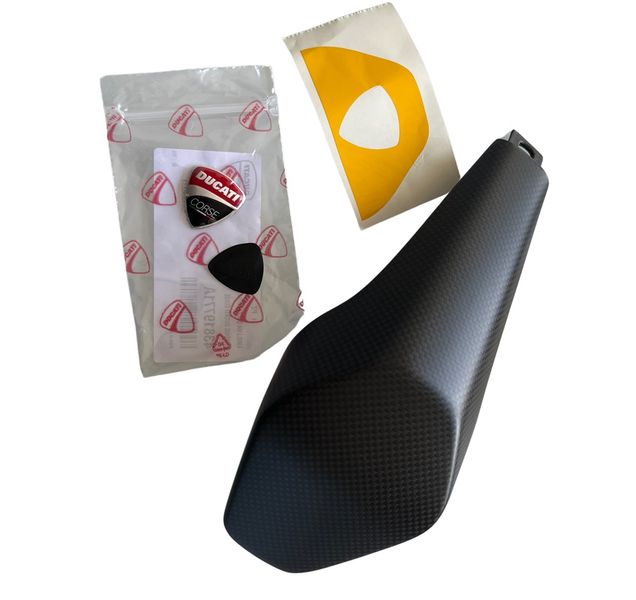rear seat cover carbon for Panigale V2 / V4, Streetfighter V2 / V4 Ducati Corse Batch