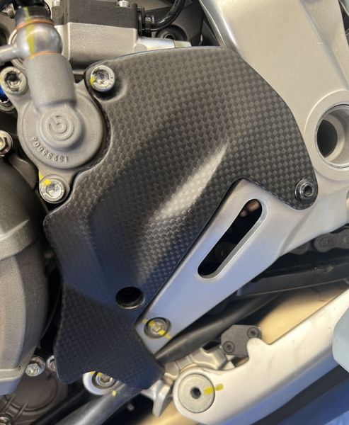 sprocket cover carbon Ducati Streetfighter V2