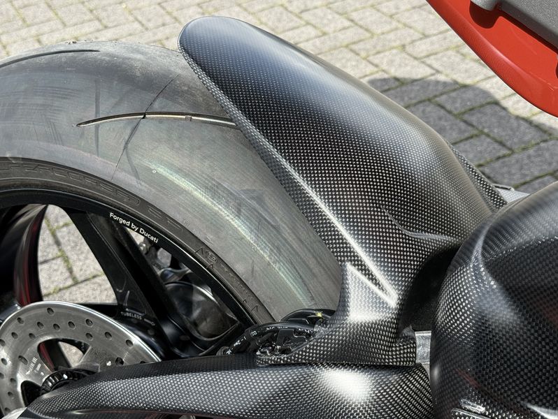 rear fender carbonfiber Ducati Streetfighter Panigale V4 2025-