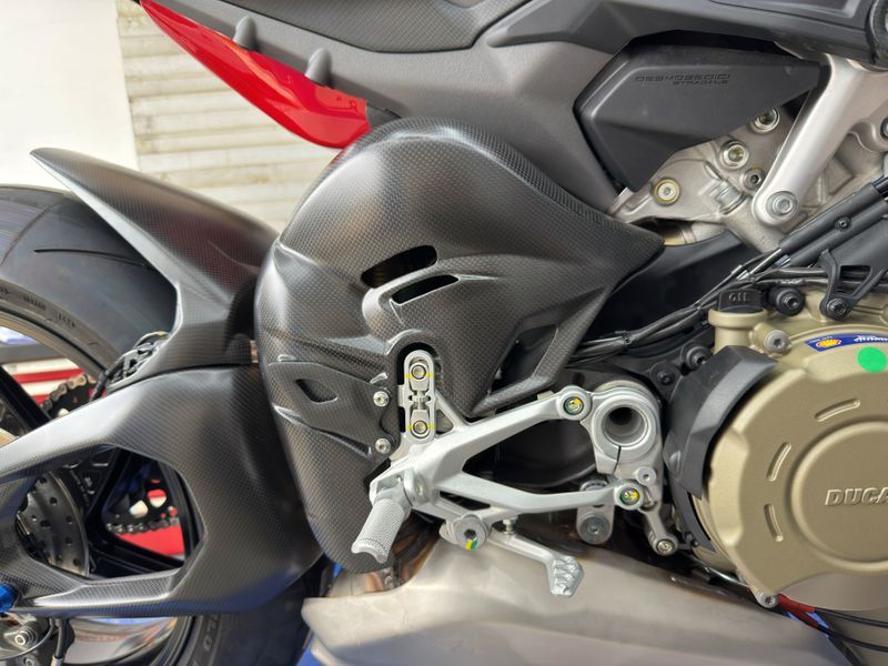 heatguard carbonfiber Ducati Panigale Streetfighter V4 2025-