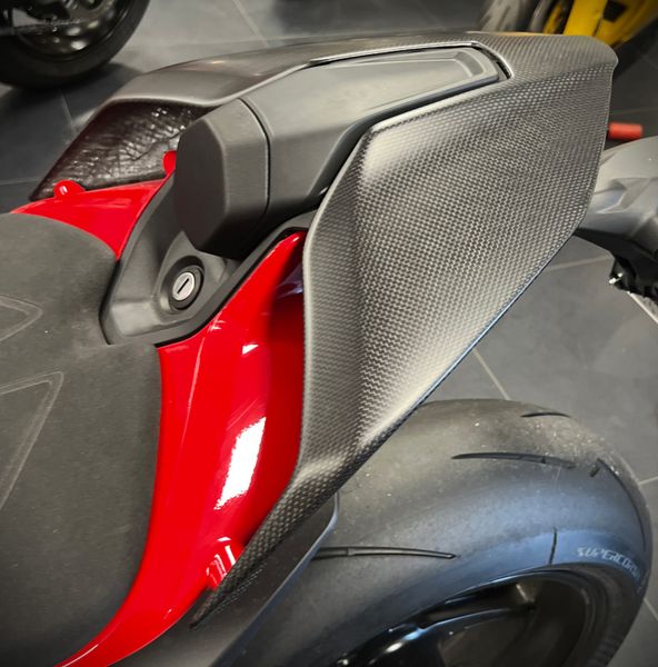seatcover carbonfiber Ducati Panigale Streetfighter V4 2025-