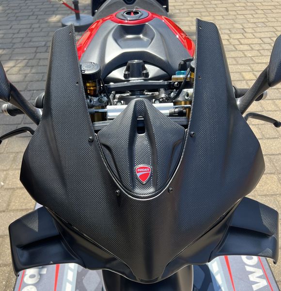 windscreen cover carbonfiber Ducati Panigale V4 2025-