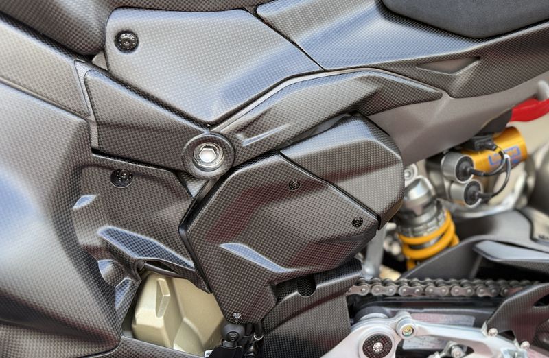 frame covers carbonfiber Ducati Panigale Streetfigher V4 2025-