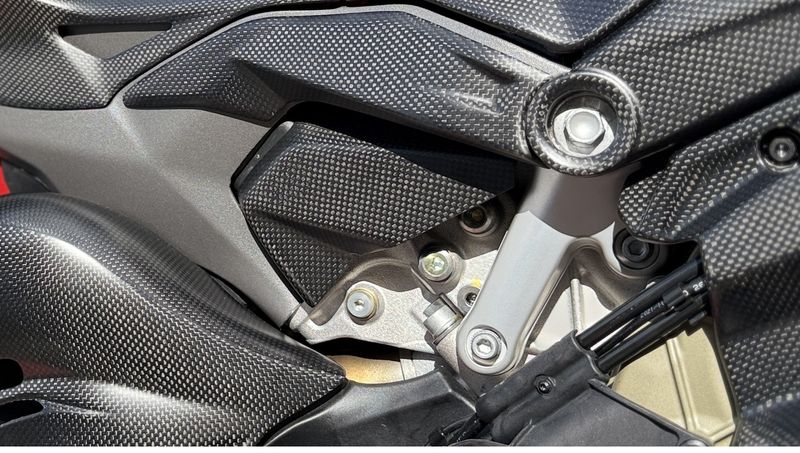 air filter covers carbonfiber Ducati Panigale Streetfighter V4 2025-