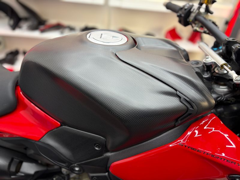 fuel tank cover carbonfiber Ducati Panigale Streetfighter V4 2025-