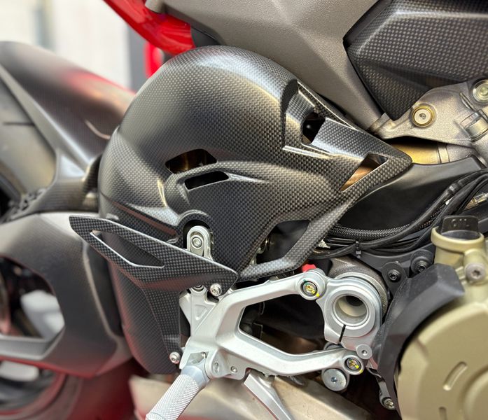 heatguard carbonfiber Ducati Streetfighter V4 2025-
