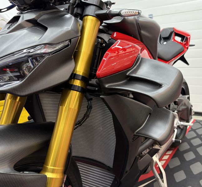 kit wings carbonfiber Ducati Streetfighter V4 2025-