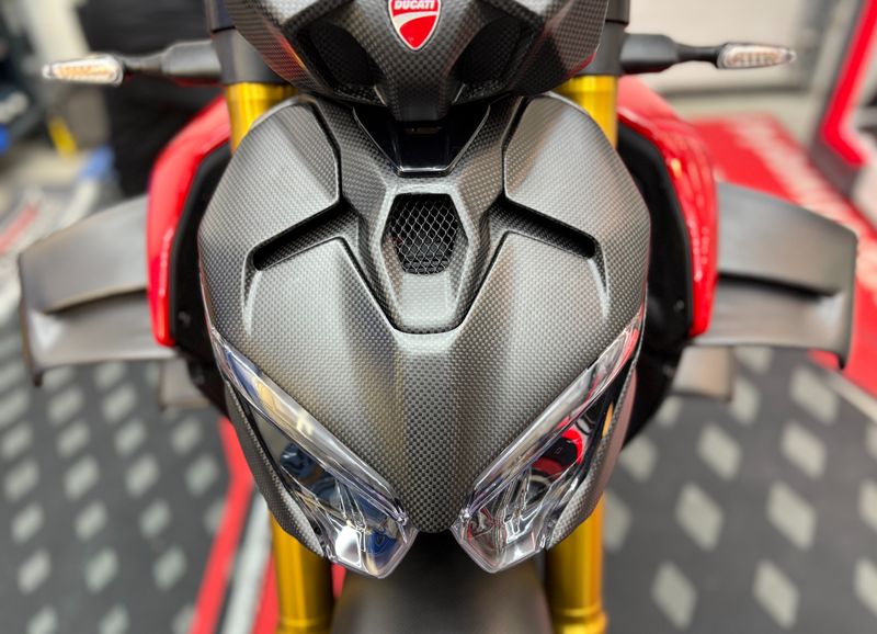 headlight fairing carbonfiber Ducati Streetfighter V4 V2 2025-