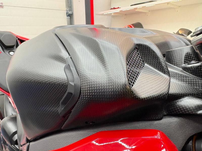 tankcover carbonfiber Ducati Streetfighter V4 2025-