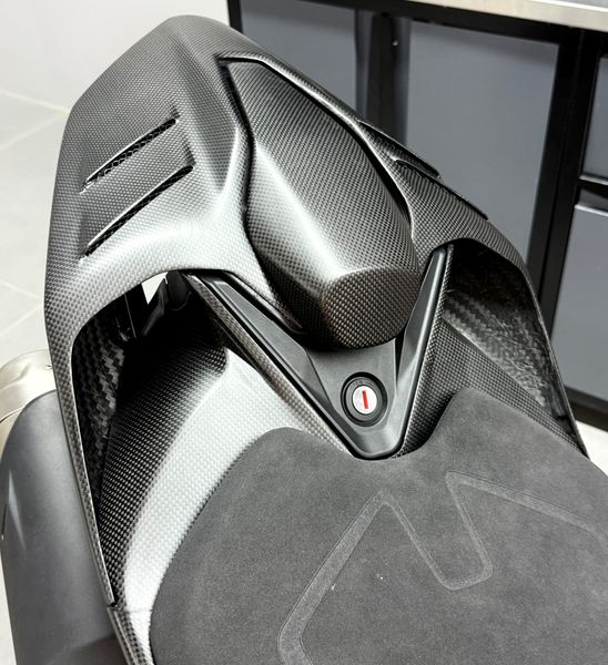seat cover carbon fiber Ducati V2 2025-