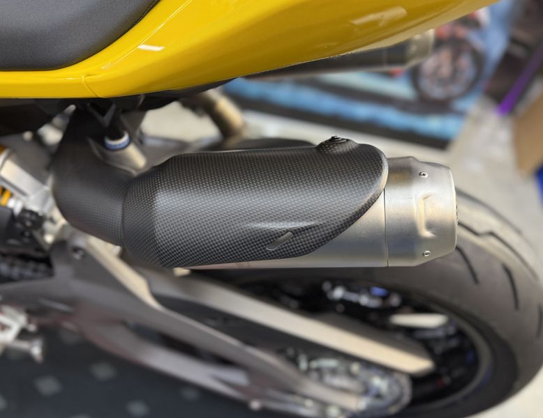 exhaust cover carbonfiber Ducati V2 2025-