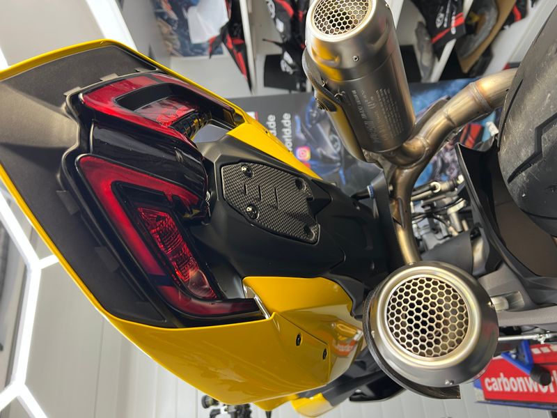 number plate cover carbon for Ducati Panigale Streetfighter V4 V2 2025-