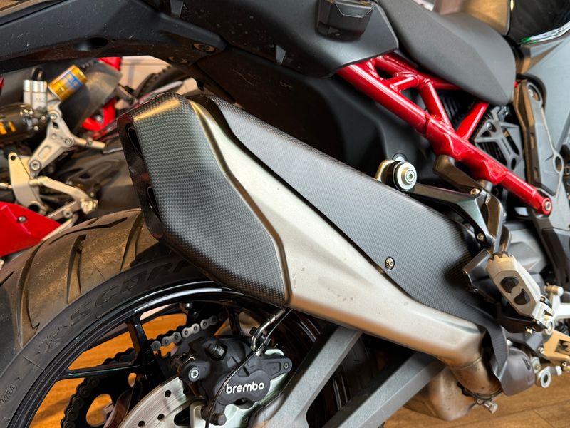 exhaust protection carbon for Ducati Multistrada V4S