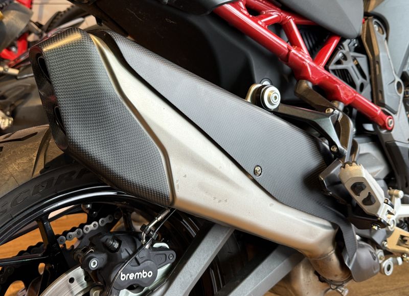exhaust cover small carbon for Ducati Multistrada V4S 2025